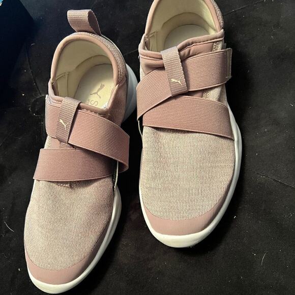 Puma sneakers athletic Soft Foam Optimal Comfort Slip on soft pink/mauve  Sz 7.5 - Picture 3 of 13